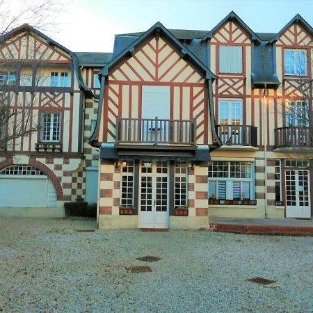 Le Petit Cabourg De La Cour Normande Studio Coeur De Ville -1 A 2 Personness Buitenkant foto
